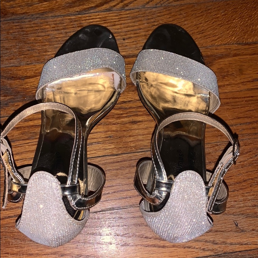 Cute strap glitter heels
